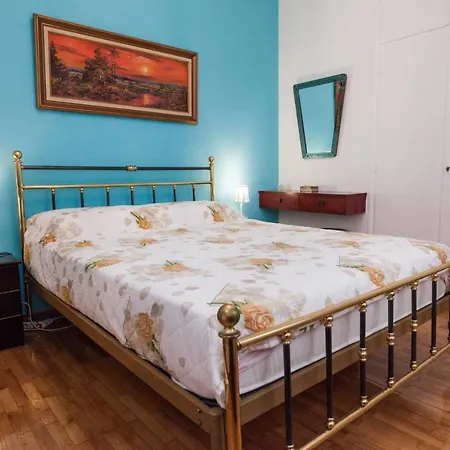 Beautiful Retro Apt In Koukaki Apartment