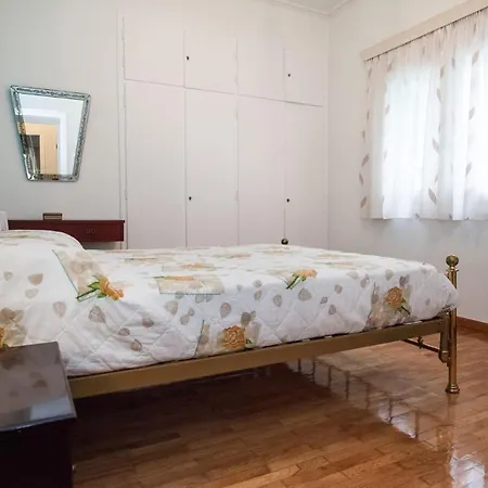 Beautiful Retro Apt In Koukaki Apartment